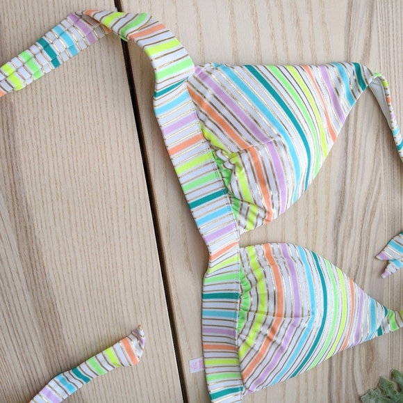 FINAL SALE 🆕🌿VICTORIA'S SECRET BIKINI TOP🌿 - Picture 4 of 7